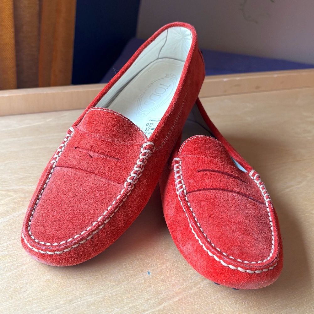 Tod's Luxury Red Suede Gommino Driving Shoe Slip On Penny Loafer Women's 8.5